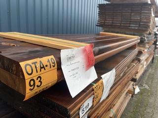 Ca. 8x Divers Hardhout, 40x145mm, lengte 200cm